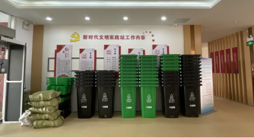 市文旅集團黨委與結對共建社區(qū)新窯社區(qū)黨支部聯(lián)合開展“黨員當先鋒 為民辦實事” 主題黨日活動(圖2)